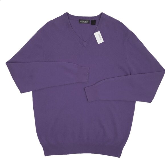 NEW $398 Neiman Marcus Cashmere Sweater!  M  Purple  V Neck  Soft and Plush - Picture 1 of 2